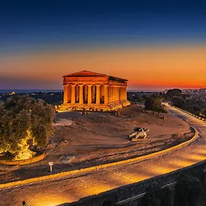 https://la-porto-empedocle.sicilyhotelsitaly.net